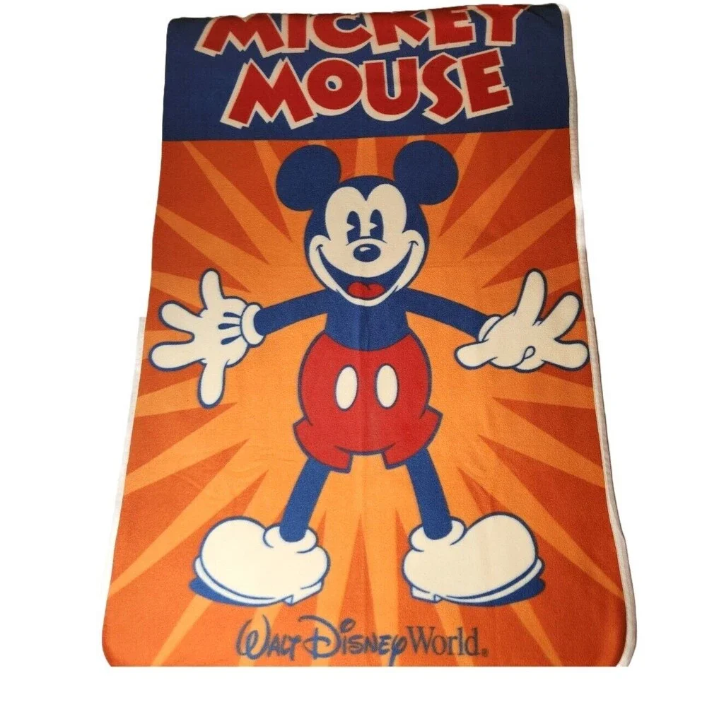 Disney Parks Mickey Mouse Fleece Blanket Huge Pie Eye Wall Hanging Animation